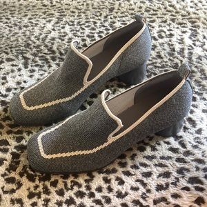 Vivaia Grey Court Shoe - brand new! Size 8